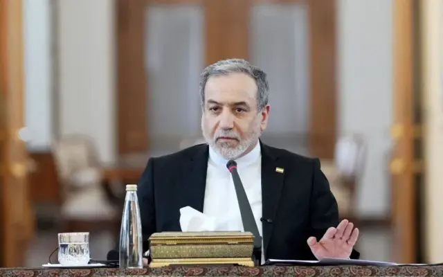 یادداشت سید عباس عراقچی وزیر امور خارجه در روزنامه اقتصادی وداموستی روسیه